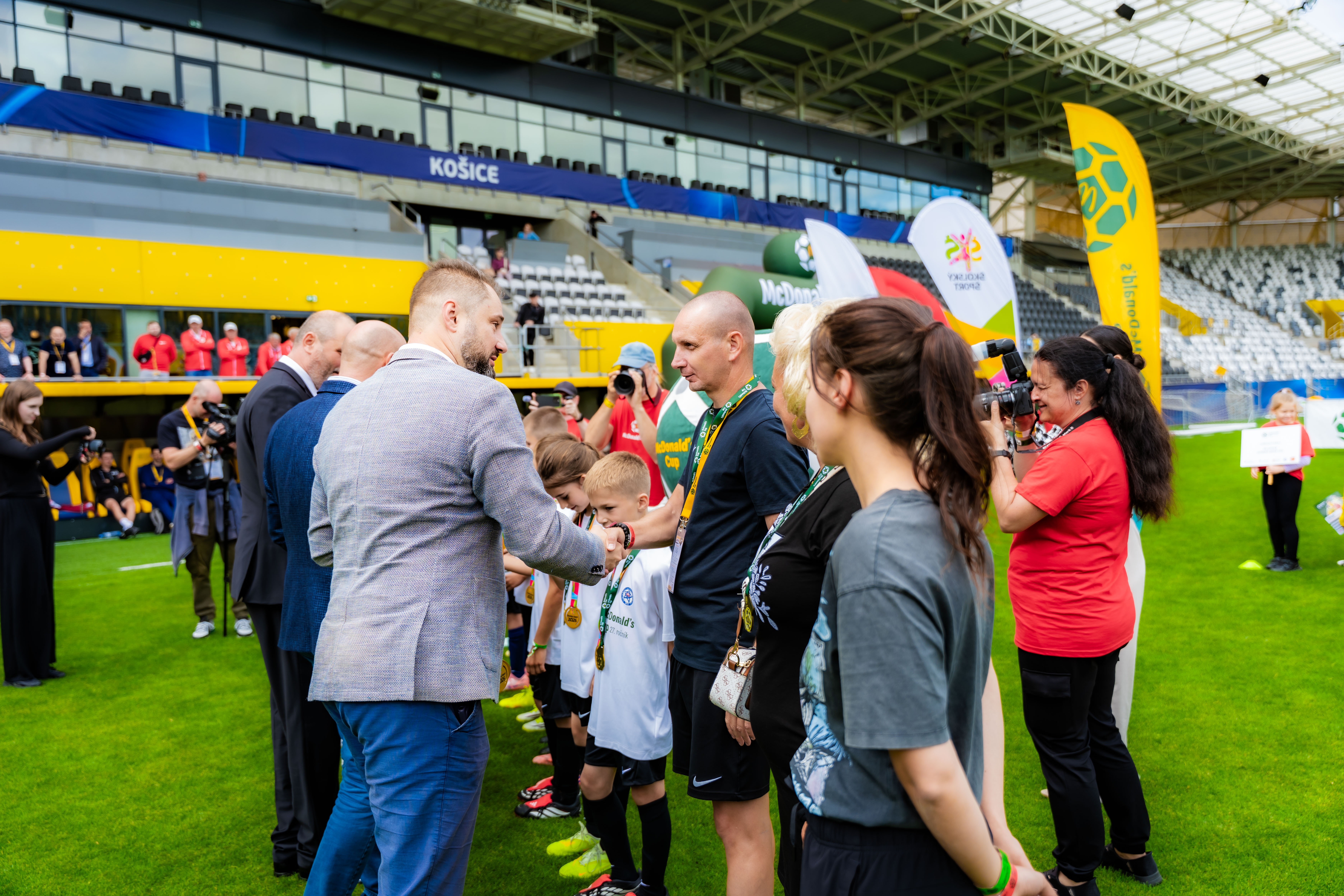 McDonalds Cup - Majstrovstva Slovenska vo futbale najmladsich ziakov a ziacok-1-99